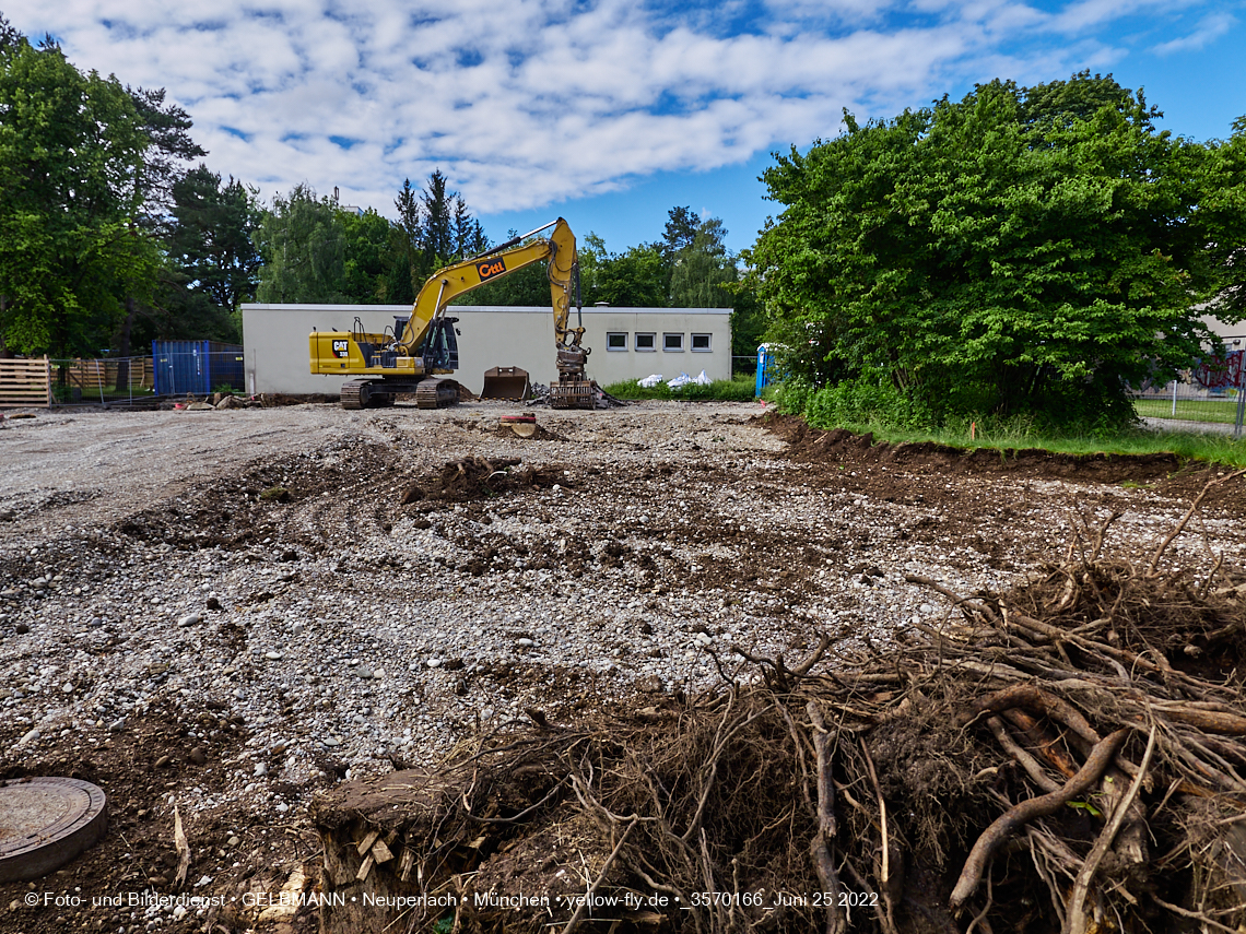 25.06.2022 - Baustelle zur Mütterberatung und Haus für Kinder